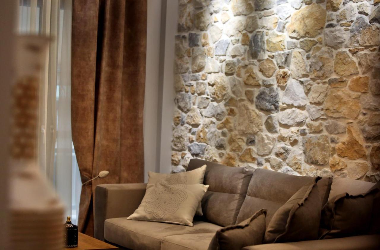 LA Larissa Luxury Apartments Peneus Extérieur photo